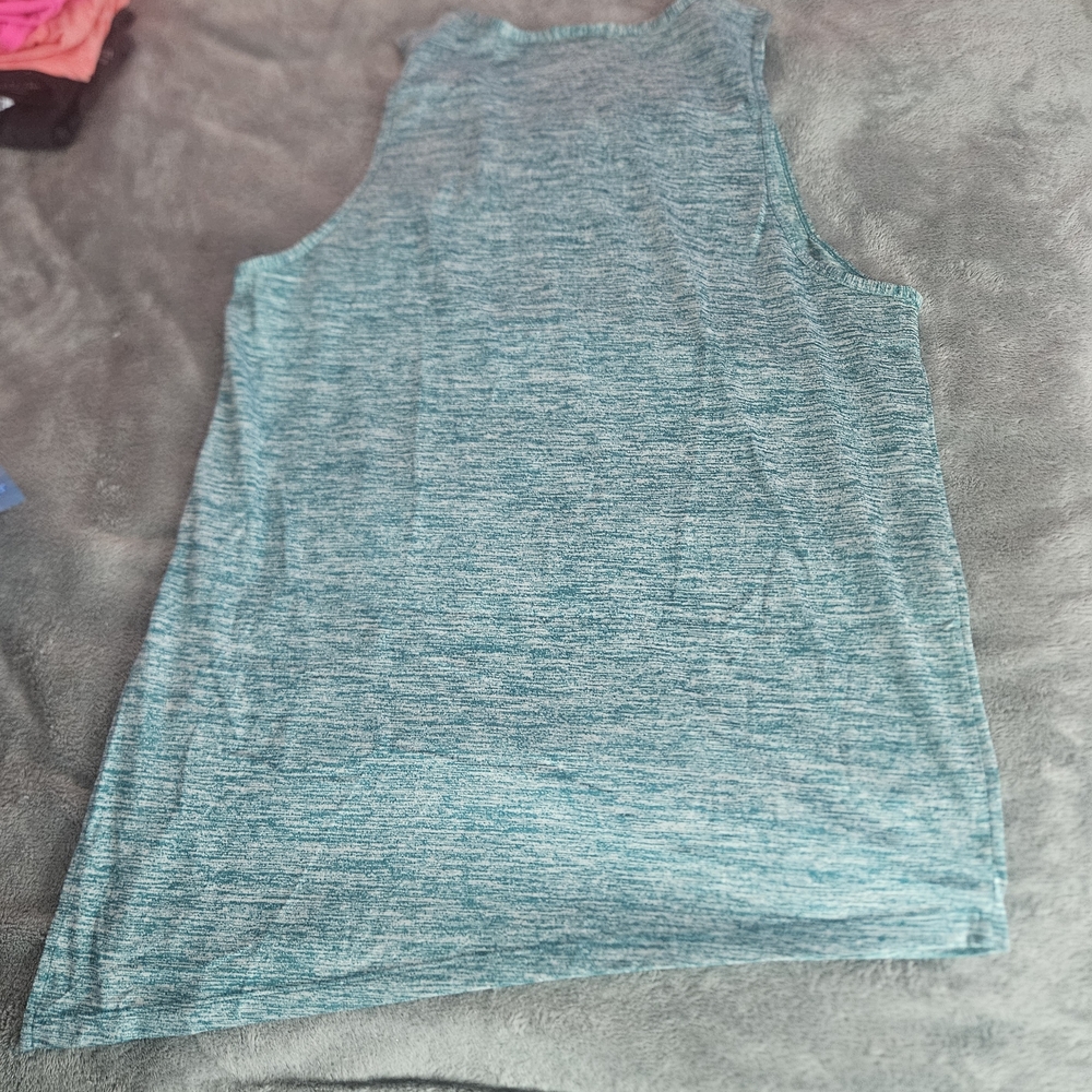 Women's Sleeveless Heathered Top